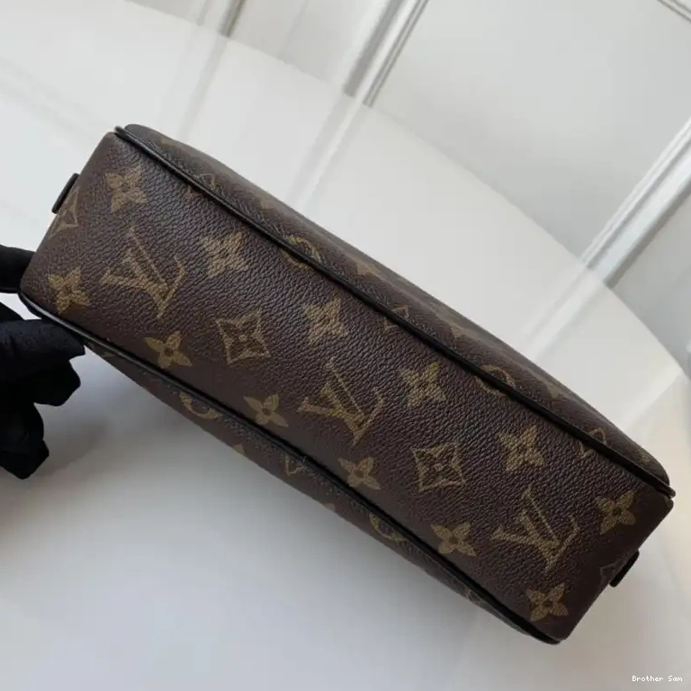 Brother Sam Yupoo Bags 19B5790076 LV 0415